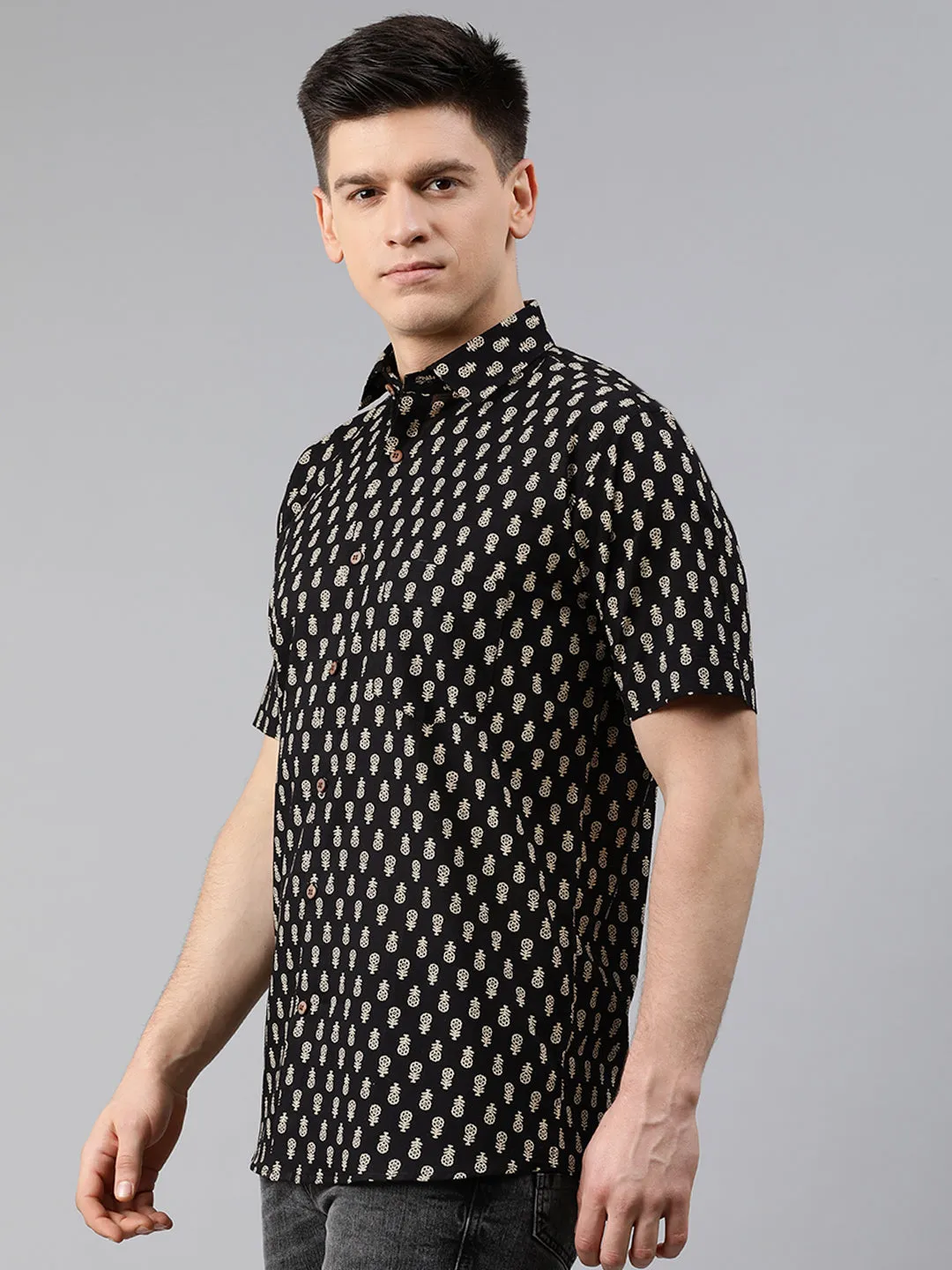 Black Cotton Short Sleeves Shirts For Men-Mmh047