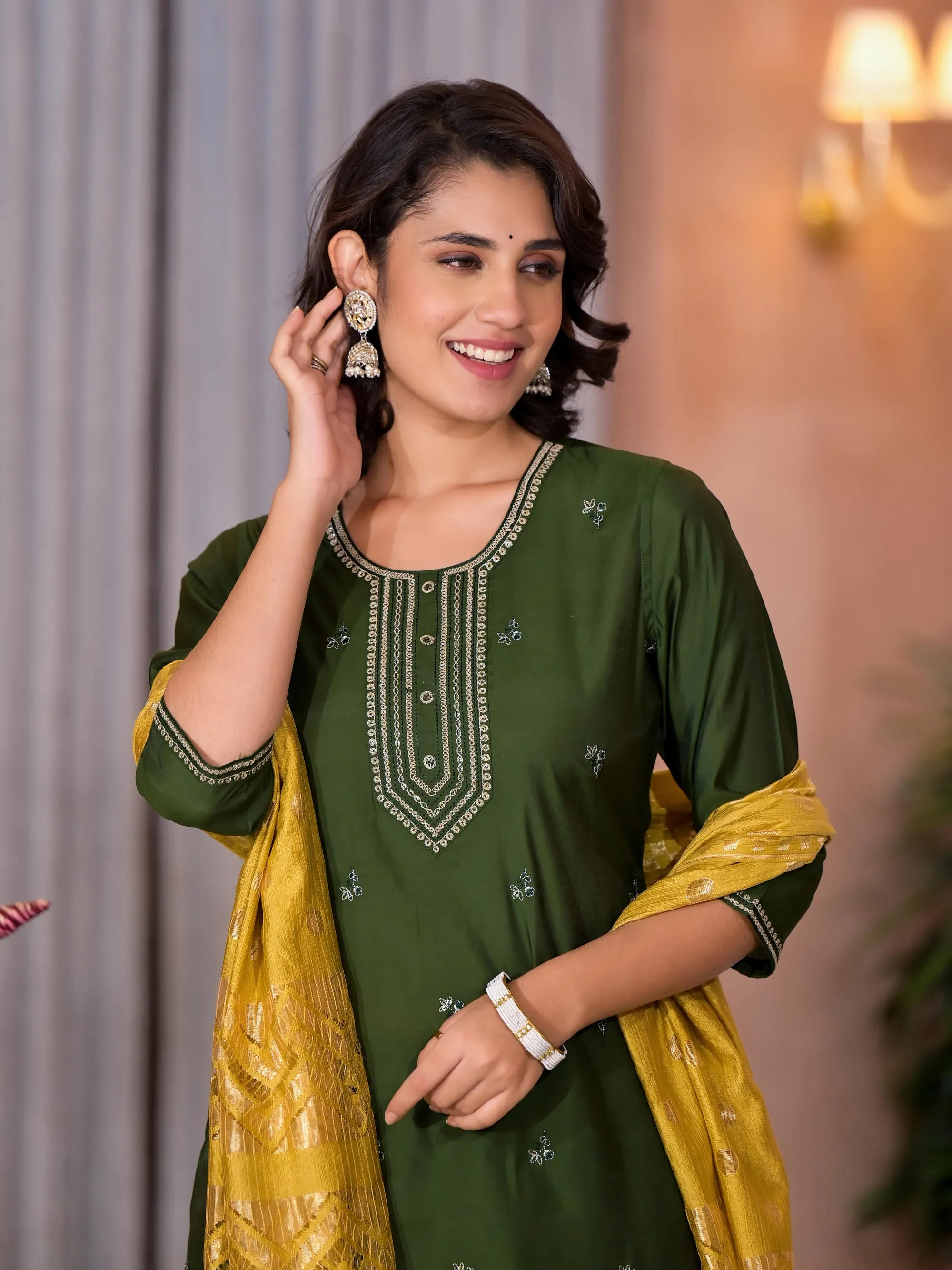 Green Zari Embroidered Viscose Kurta Pant And Dupatta Set With Tassels On Dupatta