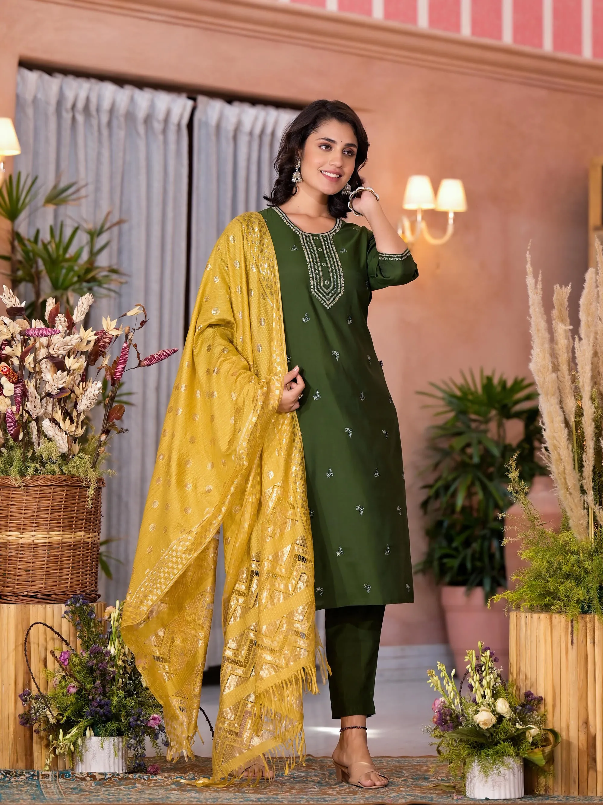 Green Zari Embroidered Viscose Kurta Pant And Dupatta Set With Tassels On Dupatta