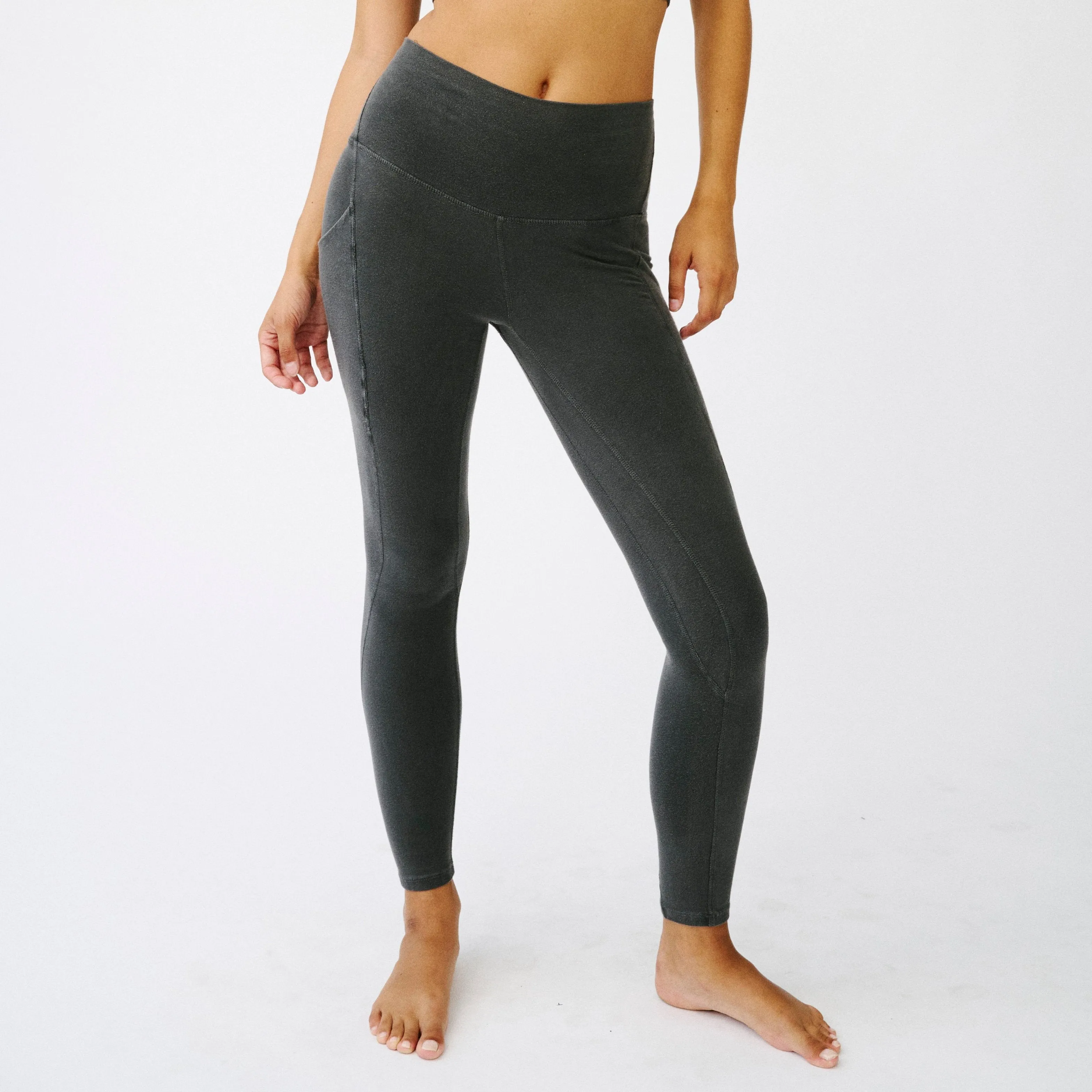 High-Rise Legging w/ Pocket 28"