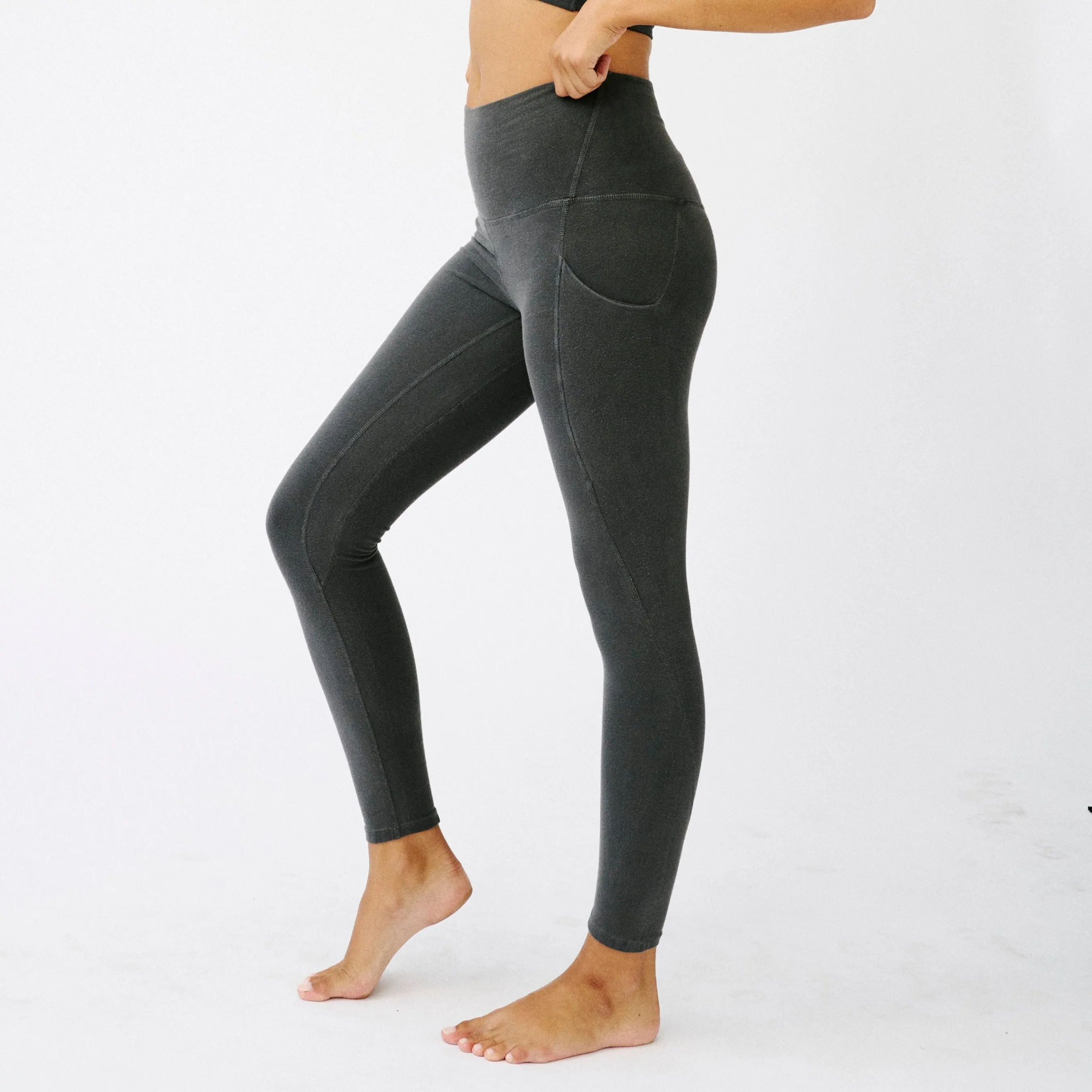 High-Rise Legging w/ Pocket 28"