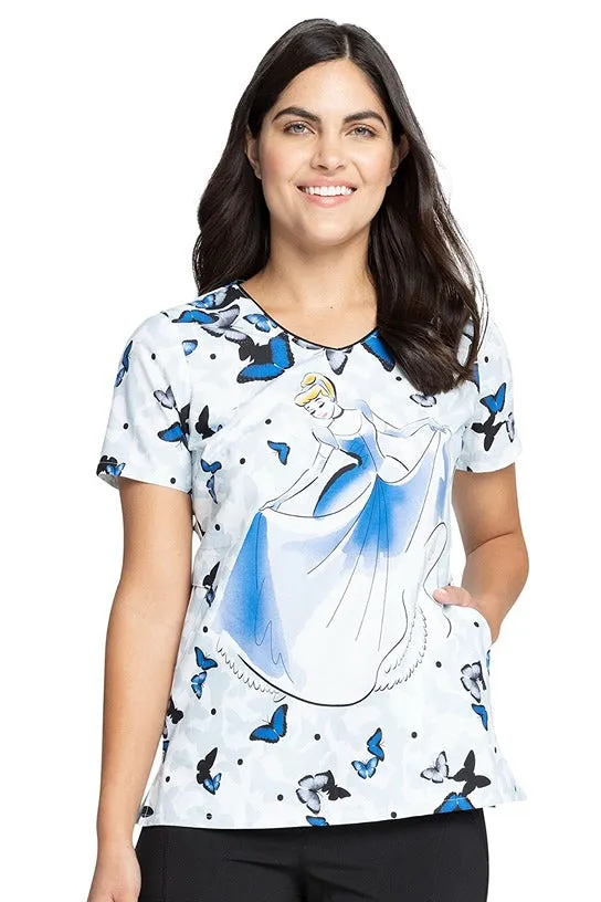 Tooniforms Women's V-Neck Print Scrub Top | All a Flutter