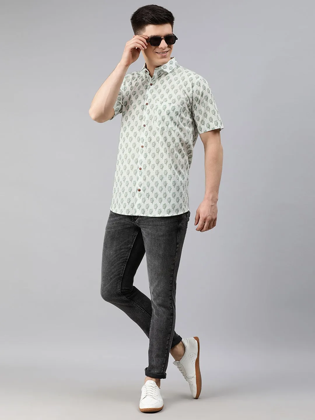 White Cotton Short Sleeves Shirts For Men-Mmh02