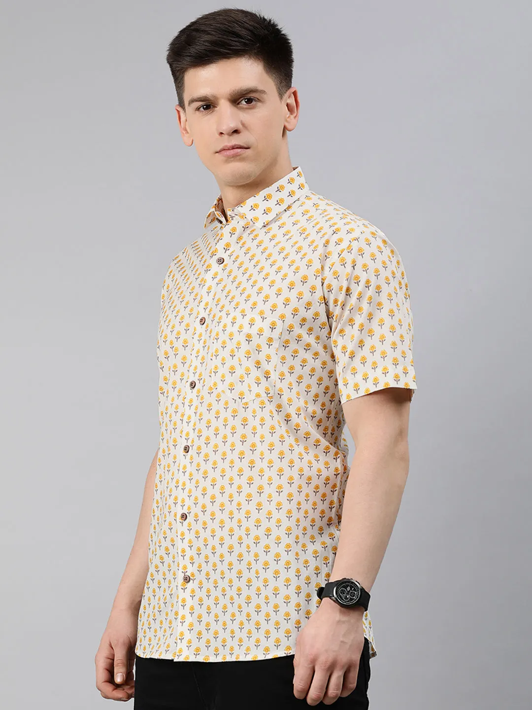 White Cotton Short Sleeves Shirts For Men-Mmh040