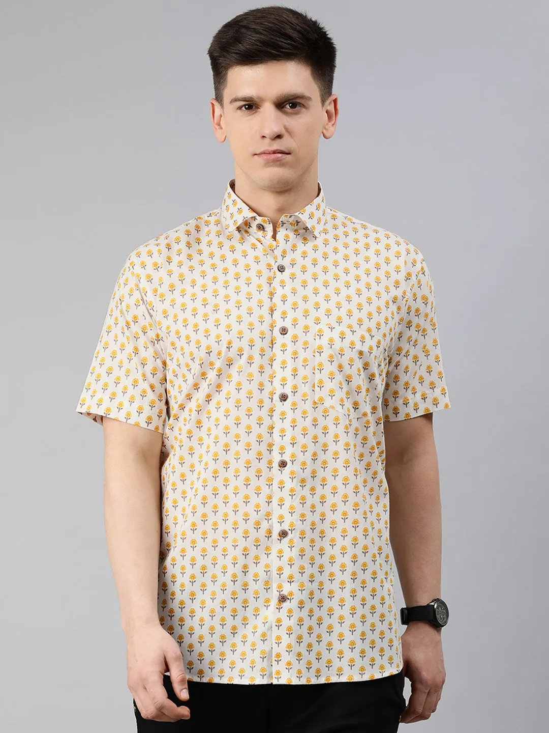 White Cotton Short Sleeves Shirts For Men-Mmh040