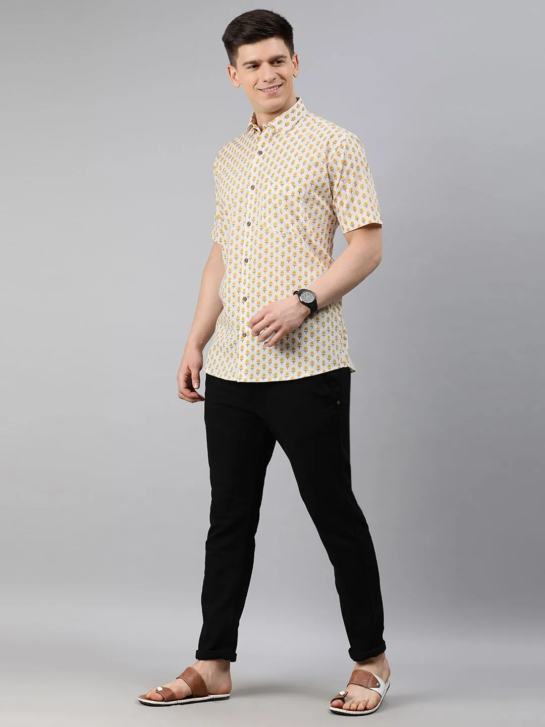 White Cotton Short Sleeves Shirts For Men-Mmh040