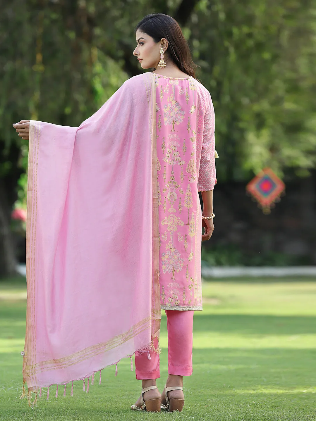 Women Pink Georgette  Kurta Set With Dupatta