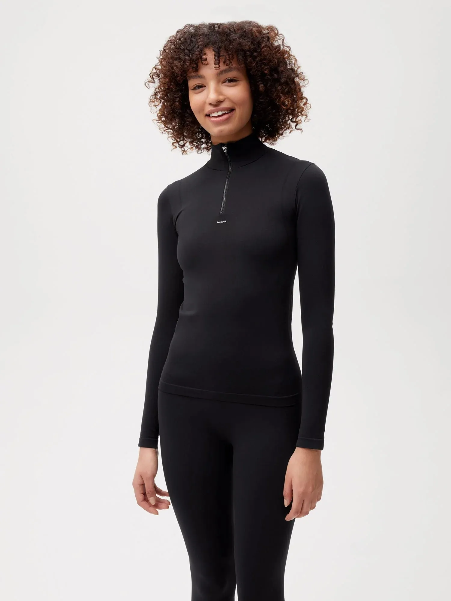 Women’s Activewear 2.0 Long Sleeve Zipped Top—black